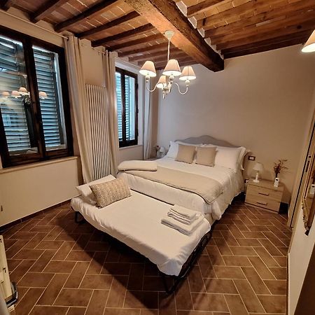 Lastamperia19 Camere-Rooms Montepulciano Stazione Buitenkant foto