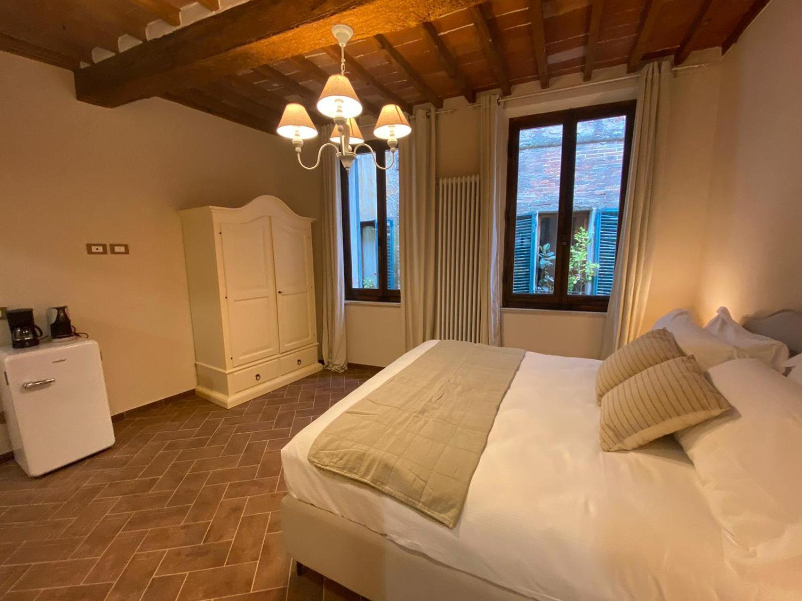 Lastamperia19 Camere-Rooms Montepulciano Stazione Buitenkant foto