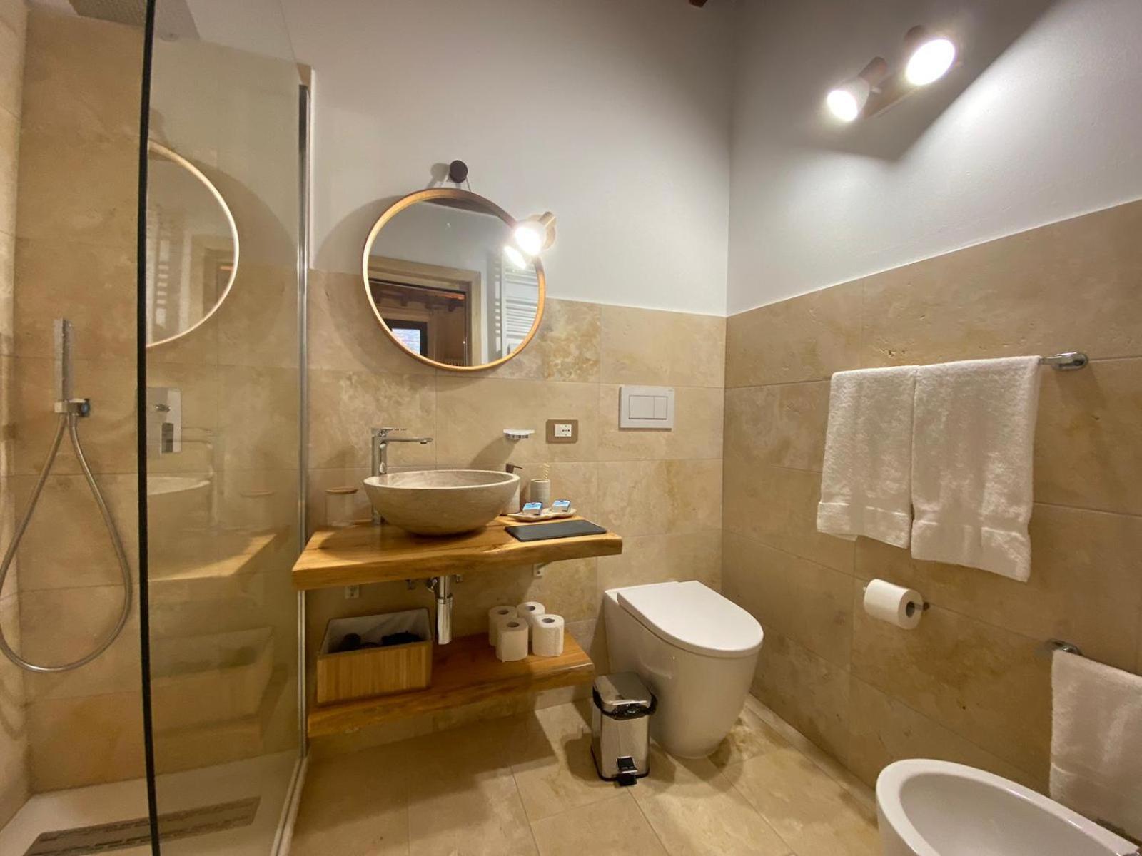 Lastamperia19 Camere-Rooms Montepulciano Stazione Buitenkant foto