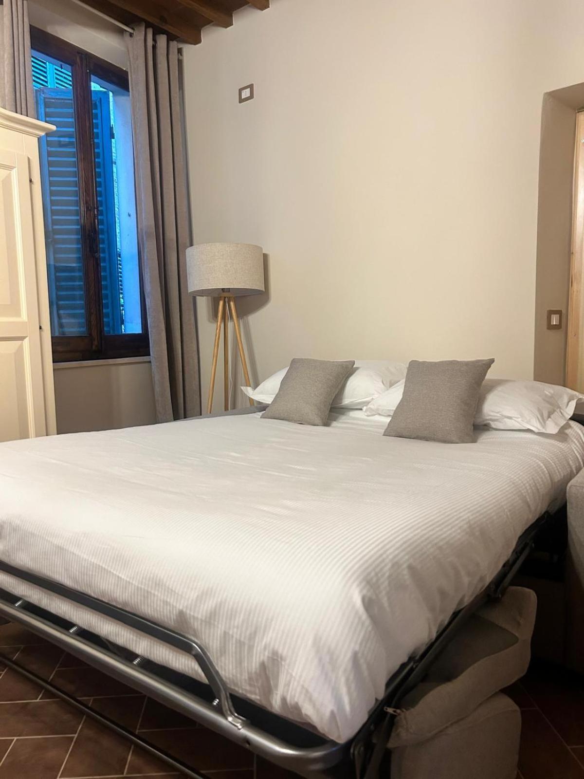 Lastamperia19 Camere-Rooms Montepulciano Stazione Buitenkant foto