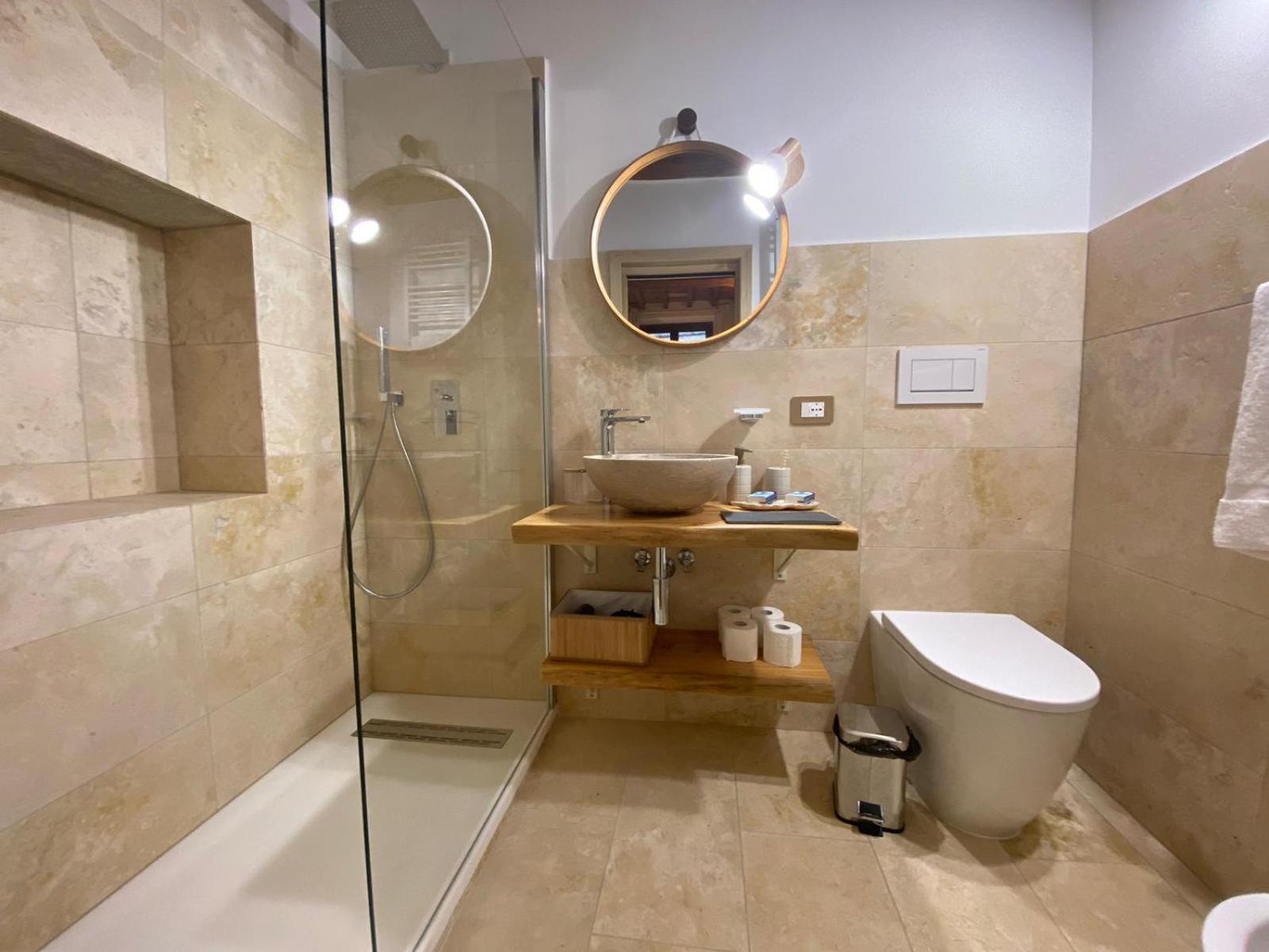 Lastamperia19 Camere-Rooms Montepulciano Stazione Buitenkant foto