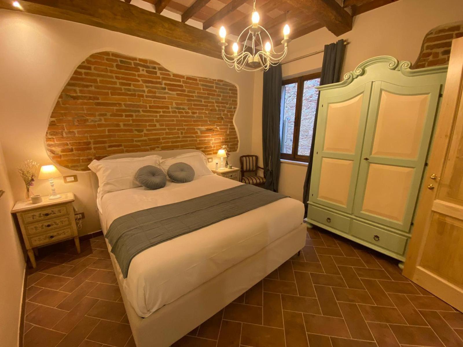 Lastamperia19 Camere-Rooms Montepulciano Stazione Buitenkant foto