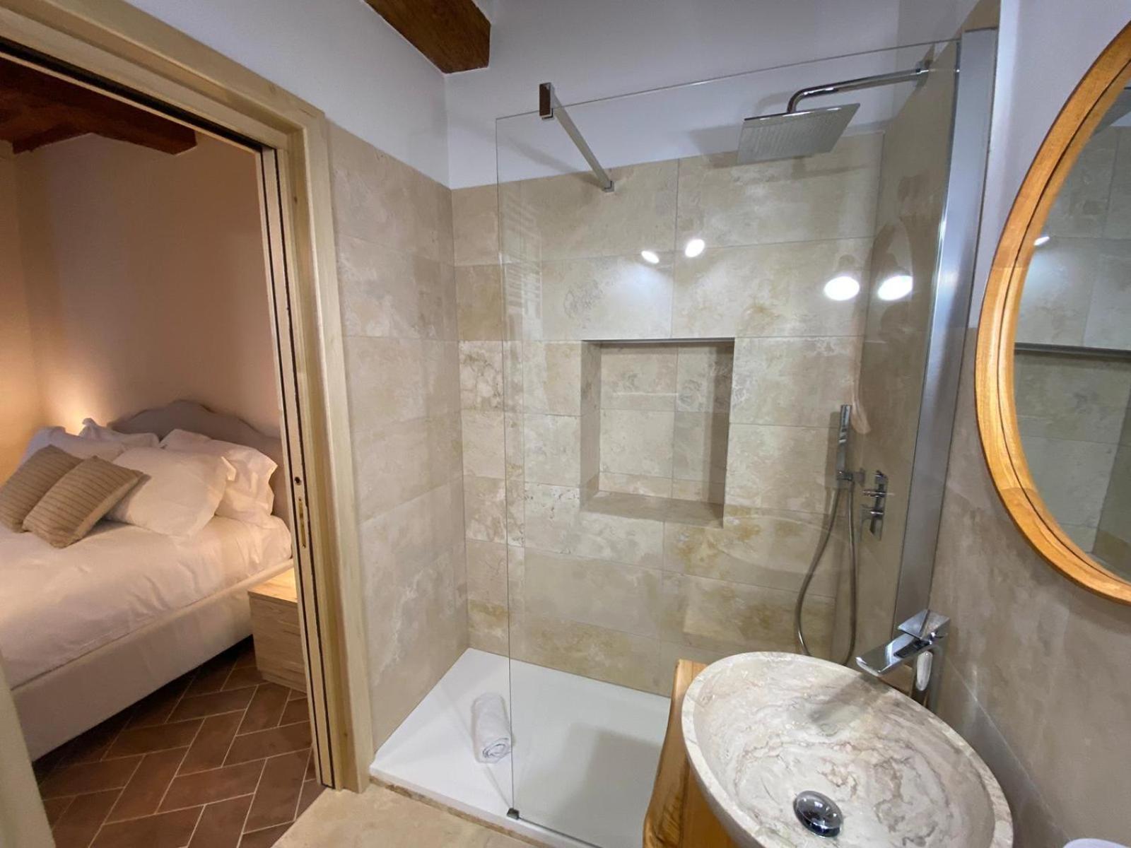 Lastamperia19 Camere-Rooms Montepulciano Stazione Buitenkant foto