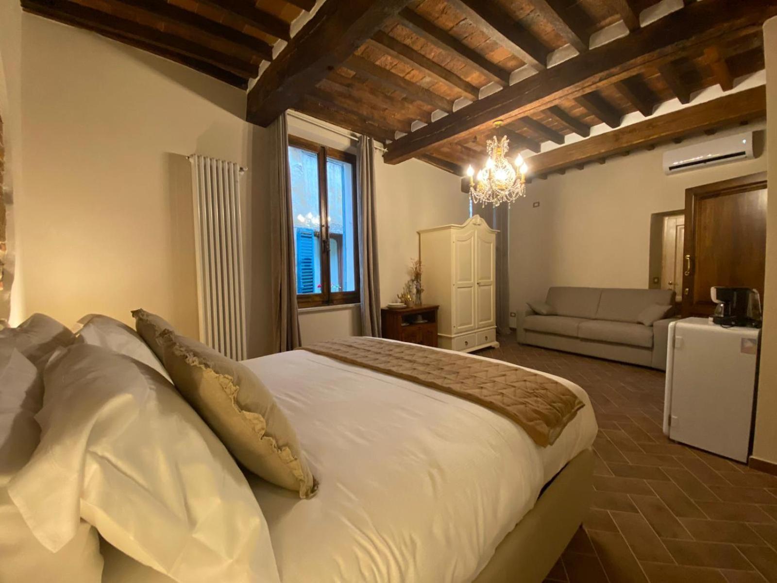 Lastamperia19 Camere-Rooms Montepulciano Stazione Buitenkant foto