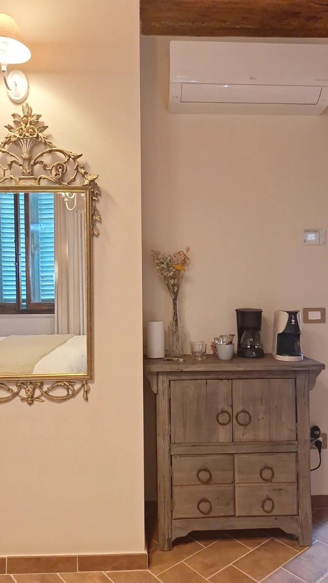 Lastamperia19 Camere-Rooms Montepulciano Stazione Buitenkant foto