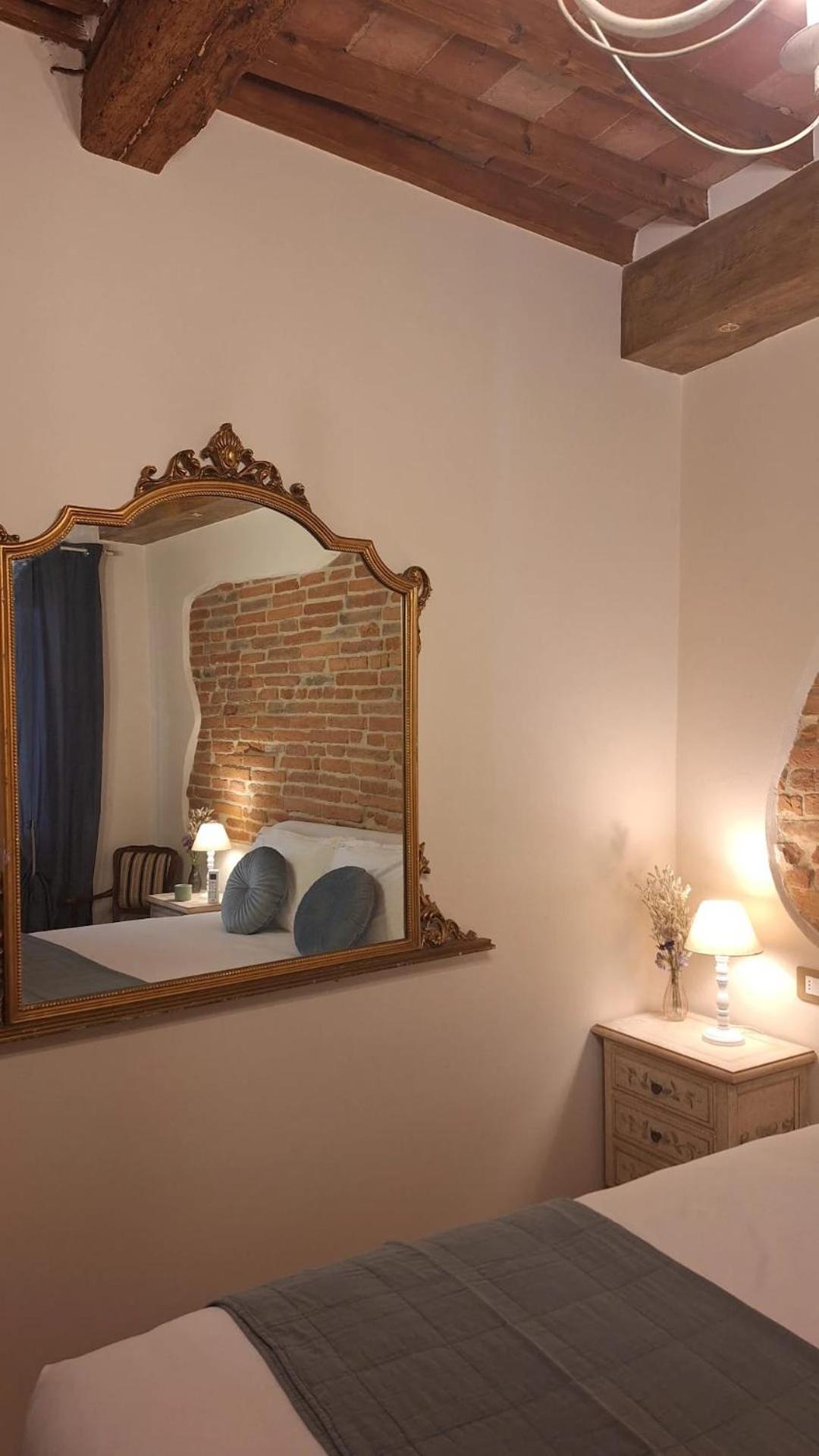 Lastamperia19 Camere-Rooms Montepulciano Stazione Buitenkant foto