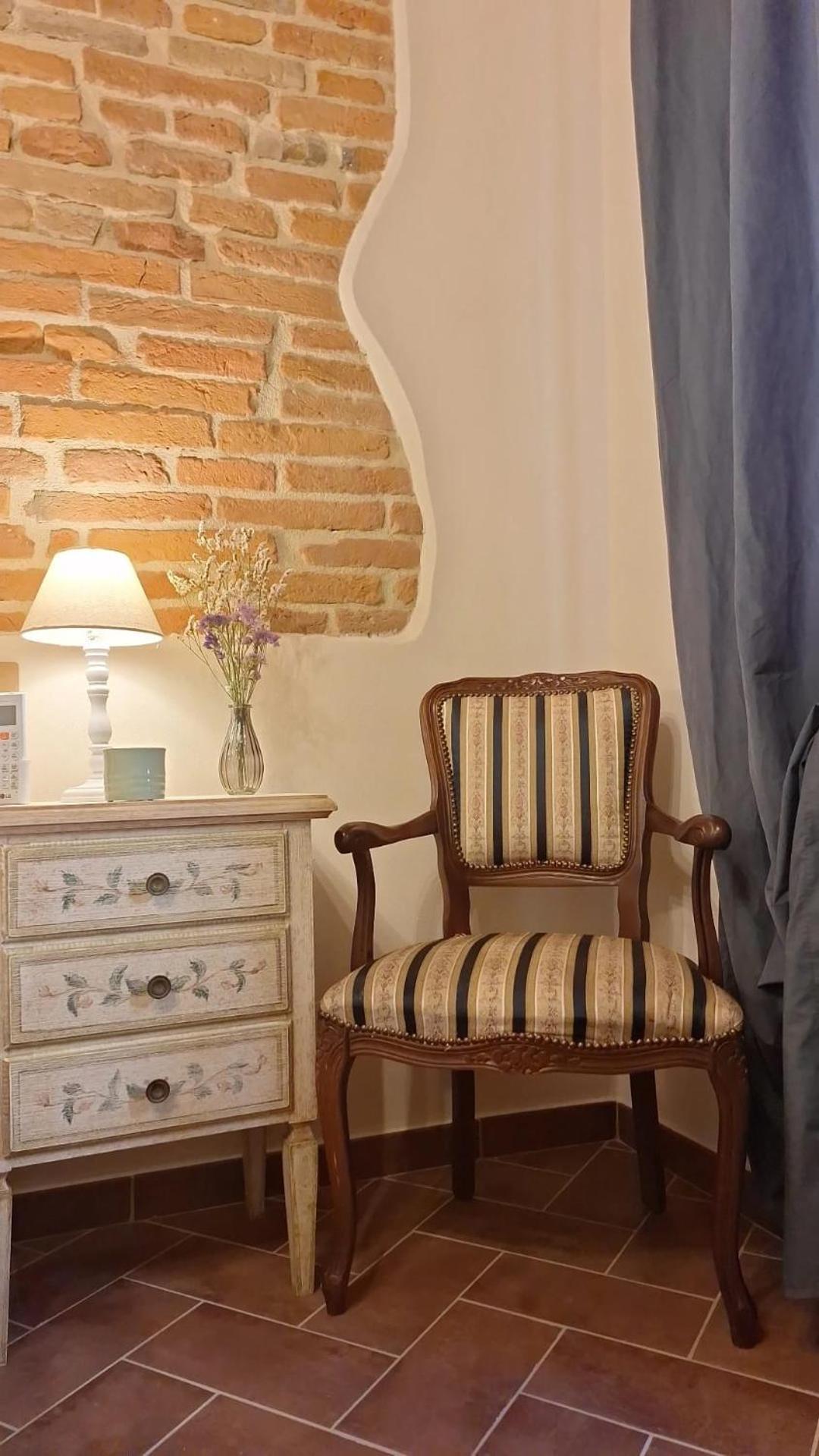 Lastamperia19 Camere-Rooms Montepulciano Stazione Buitenkant foto
